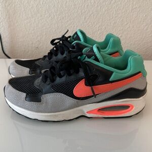 Nike Air Max ST Womens Size 9.5
